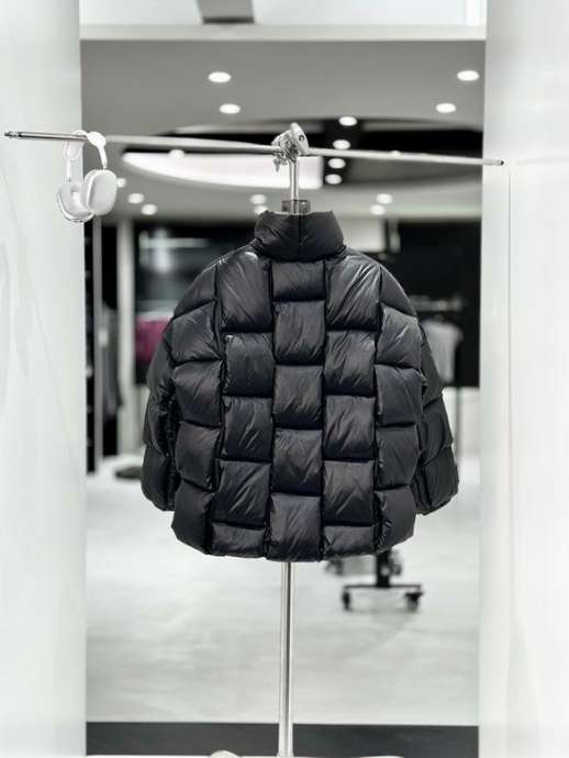 Picture of BV Down Jackets _SKUBVXS-Lrzn028709